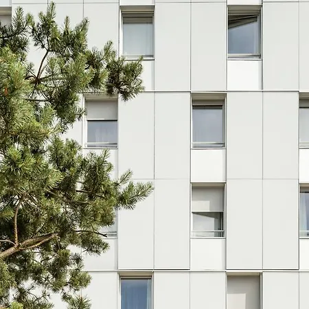 Adagio Access Paris Gare מאסי