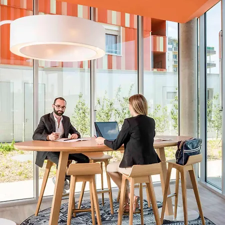 Adagio Access Paris Massy Gare 3* Massy (Essonne)
