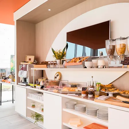 Adagio Access Paris Massy Gare Aparthotel 3*