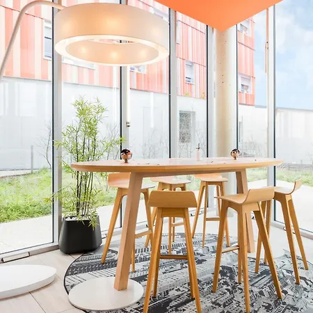 Adagio Access Paris Gare מאסי