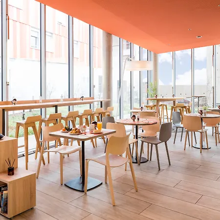 Aparthotel Adagio Access Paris Massy Gare