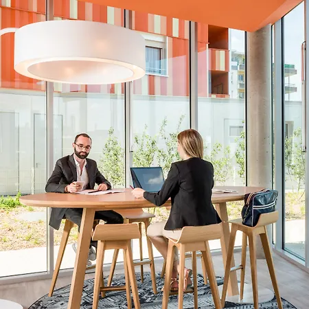 Adagio Access Paris Massy Gare Aparthotel 3*