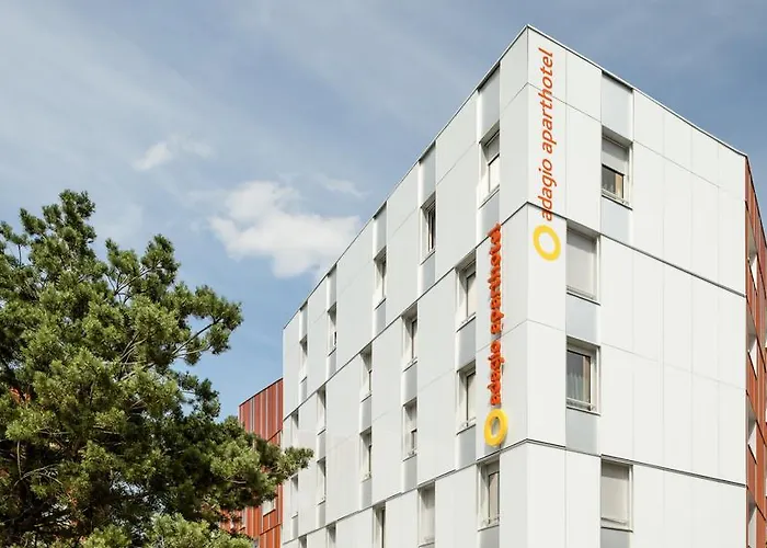 Hotel apartamentowy Adagio Access Paris Gare Massy (Essonne)